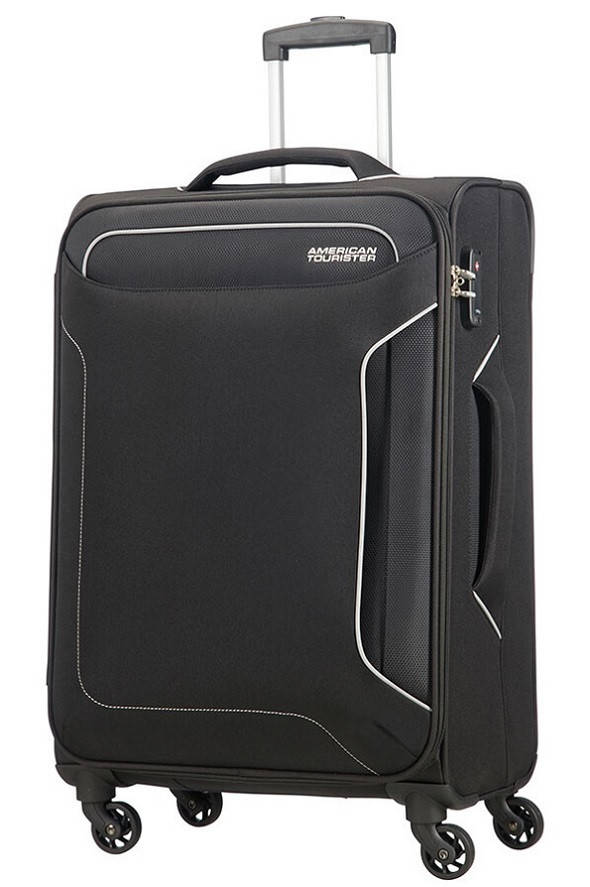 

текстильный чемодан на 4-х колесах American Tourister Holiday Heat