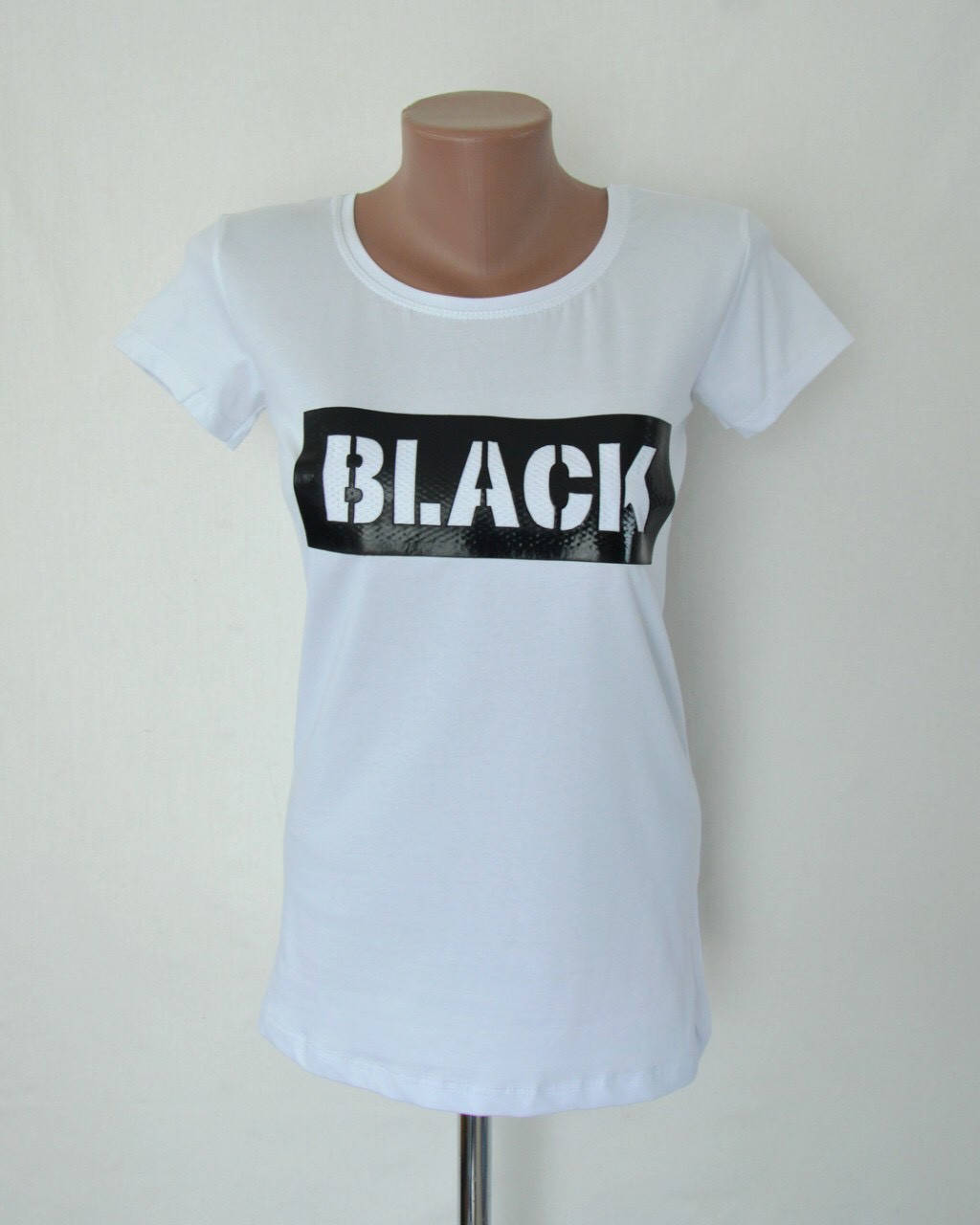 

Футболка женская "Black" 42-46 в цветах, Белый