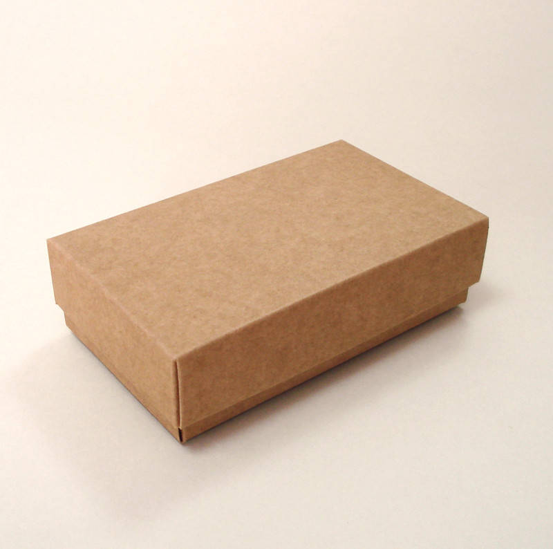 Коробка подарочная из крафт картона, 120x70x35 мм.
