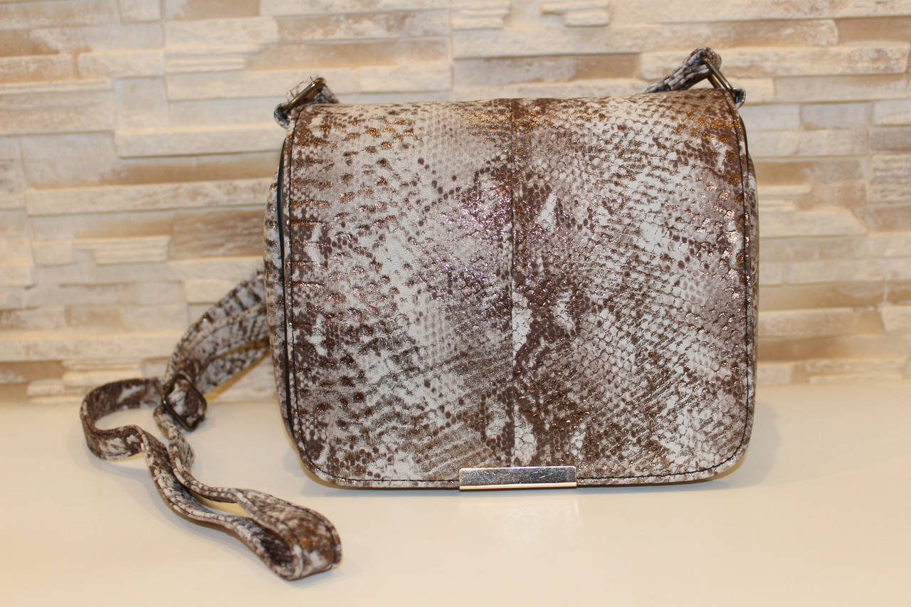 

Женская сумка коричневая рептилия натуральная замша код 22-118-1, Коричневый