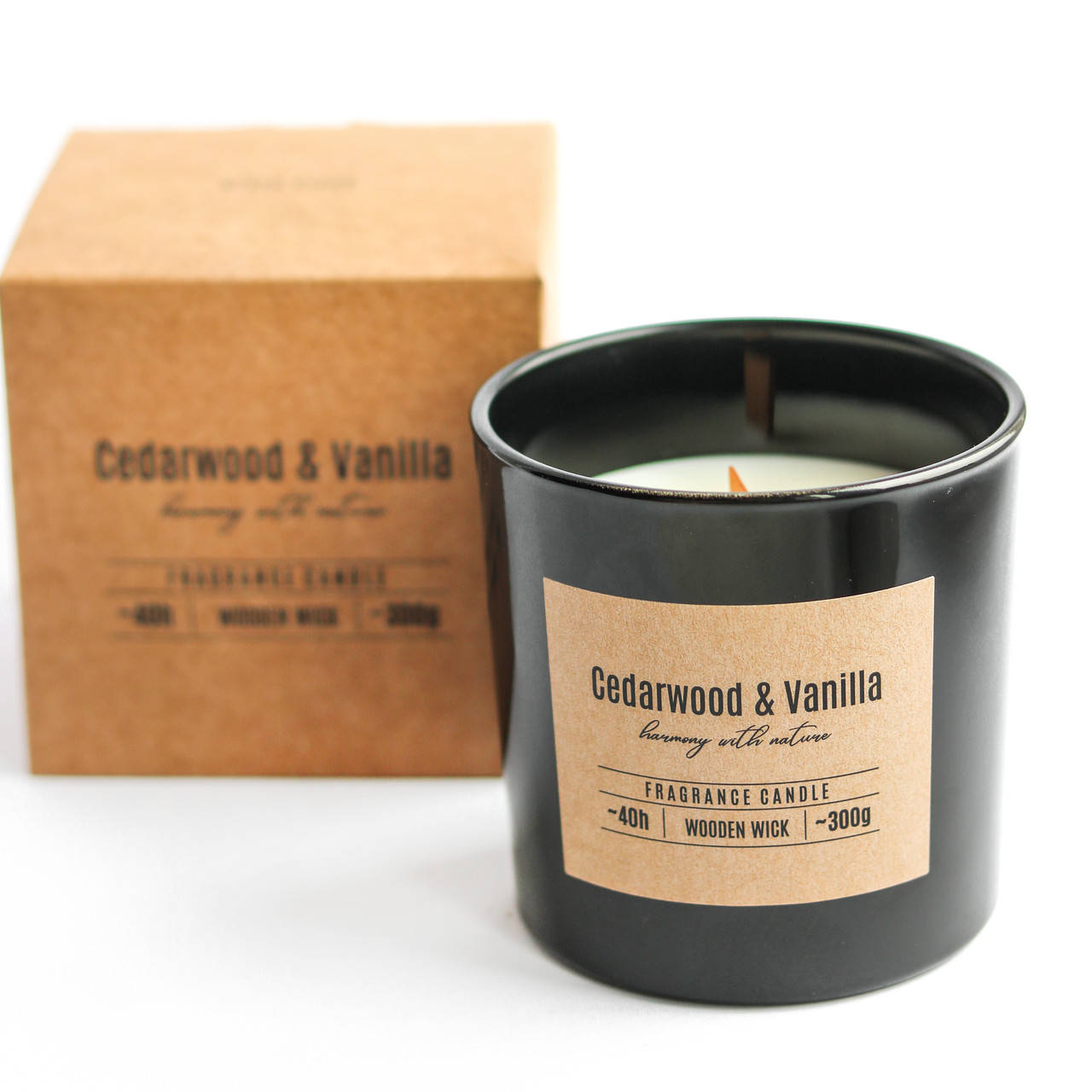 

Свеча ароматическая в черном стекле Cedarwood & Vanilla Кедр и Ваниль деревянный фитиль для дома Bispol, Белый