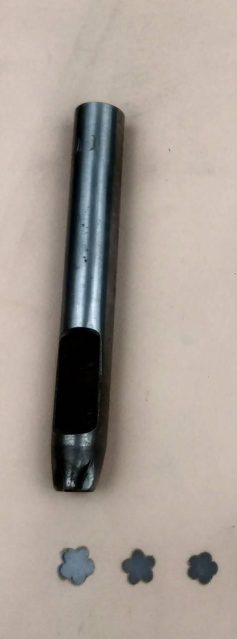 

Пробойник фигурный цветочек 10 мм пробойник для кожи