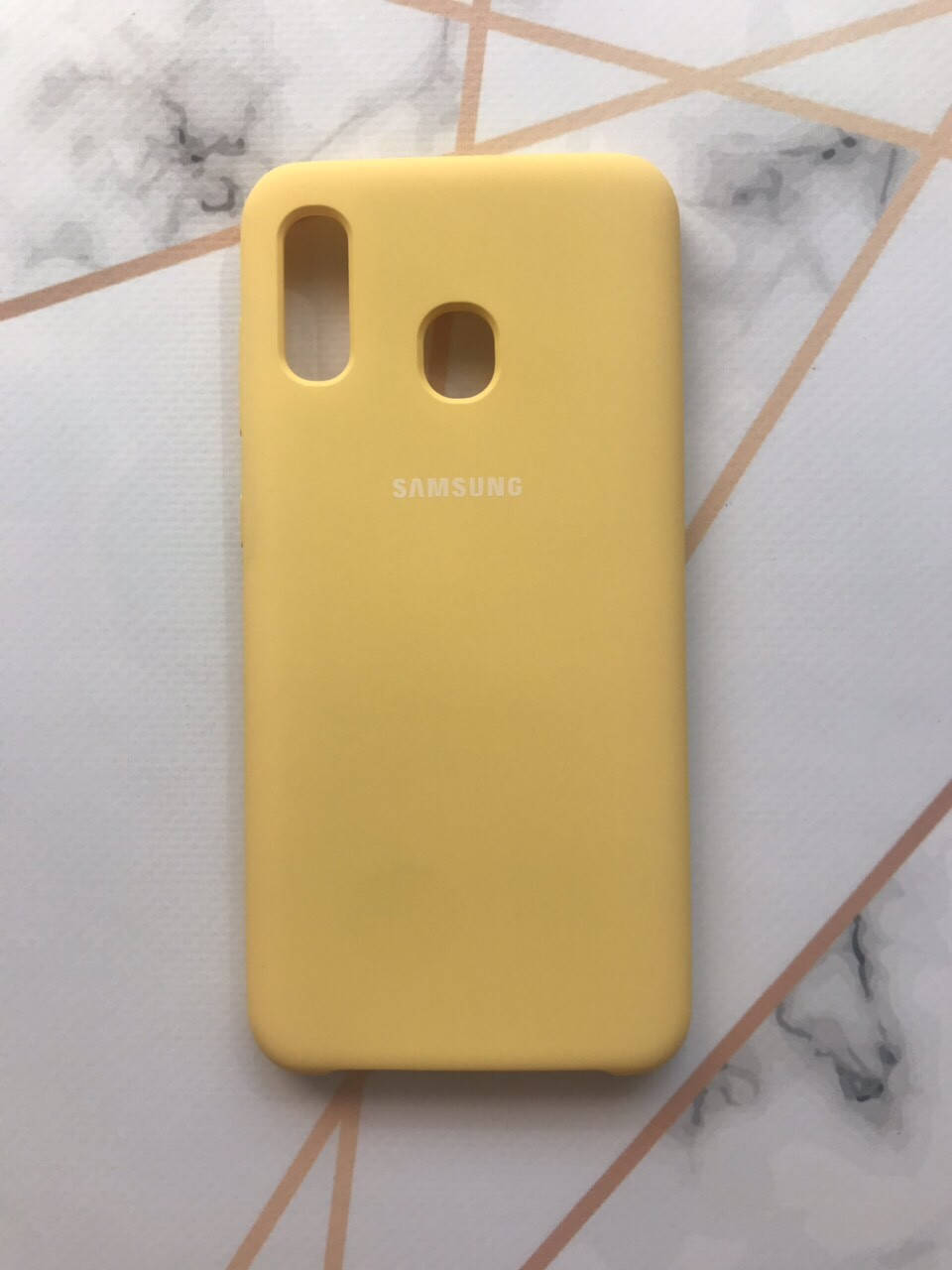 

Силиконовый чехол Silicone Case для Samsung Galaxy А30 (2019) / А20 (2019) Жёлтый, Желтый