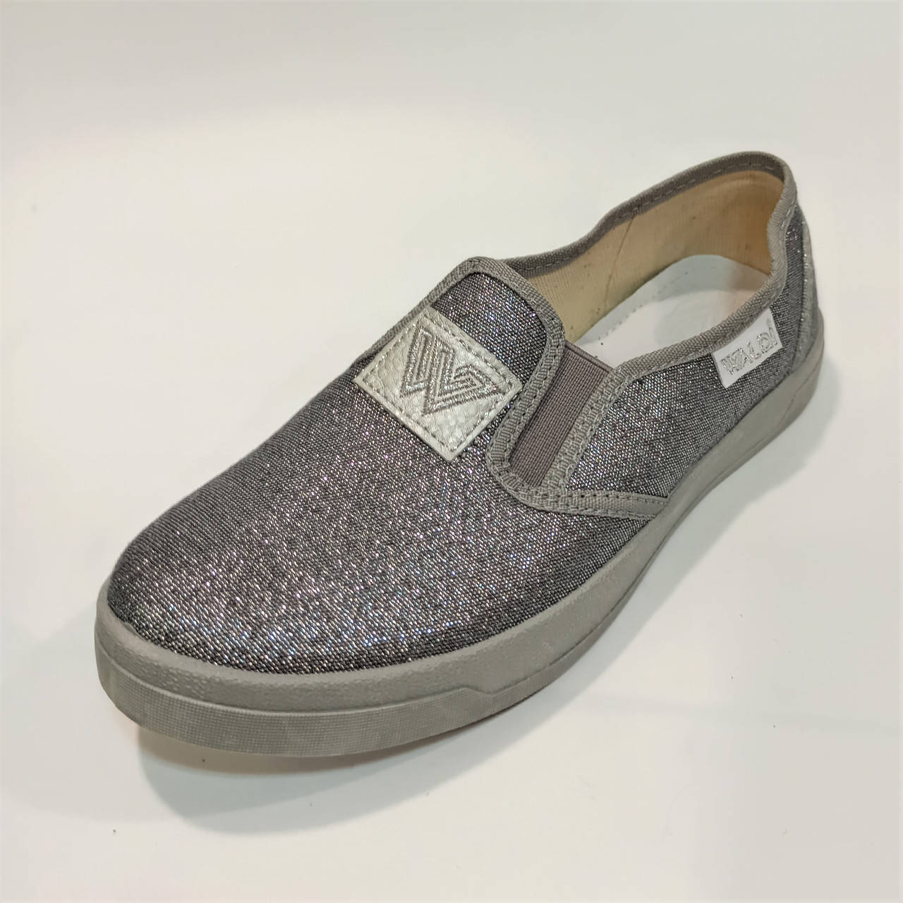 

Текстильные мокасины девочке, Waldi (код 0983) р. 37,5, стелька 23,9см.