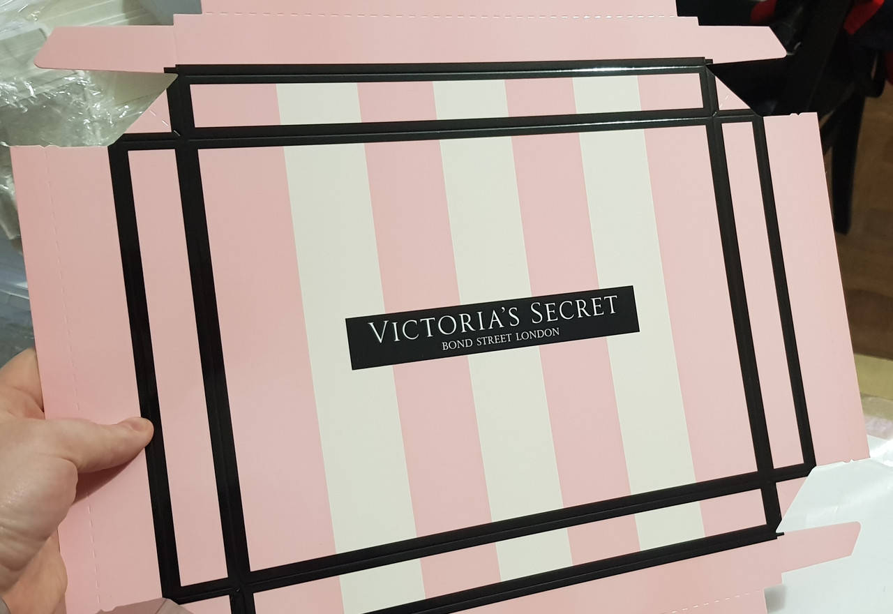 

Коробка Victoria's secret средняя (M) Bond, Розовый