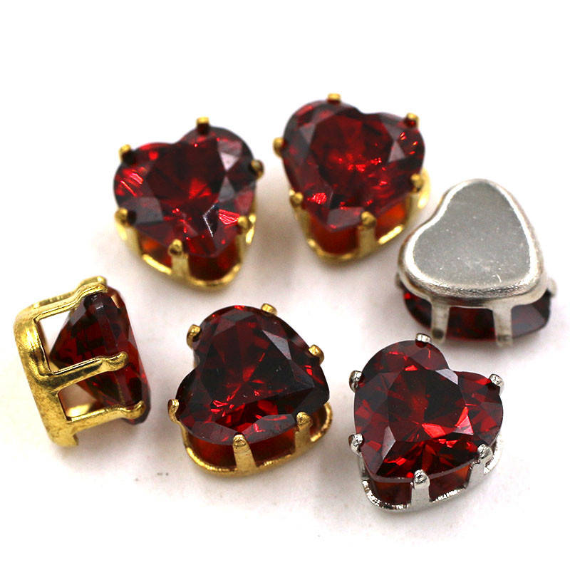 

Циркон сердце в оправе 8 мм, камень красный, 1 шт!