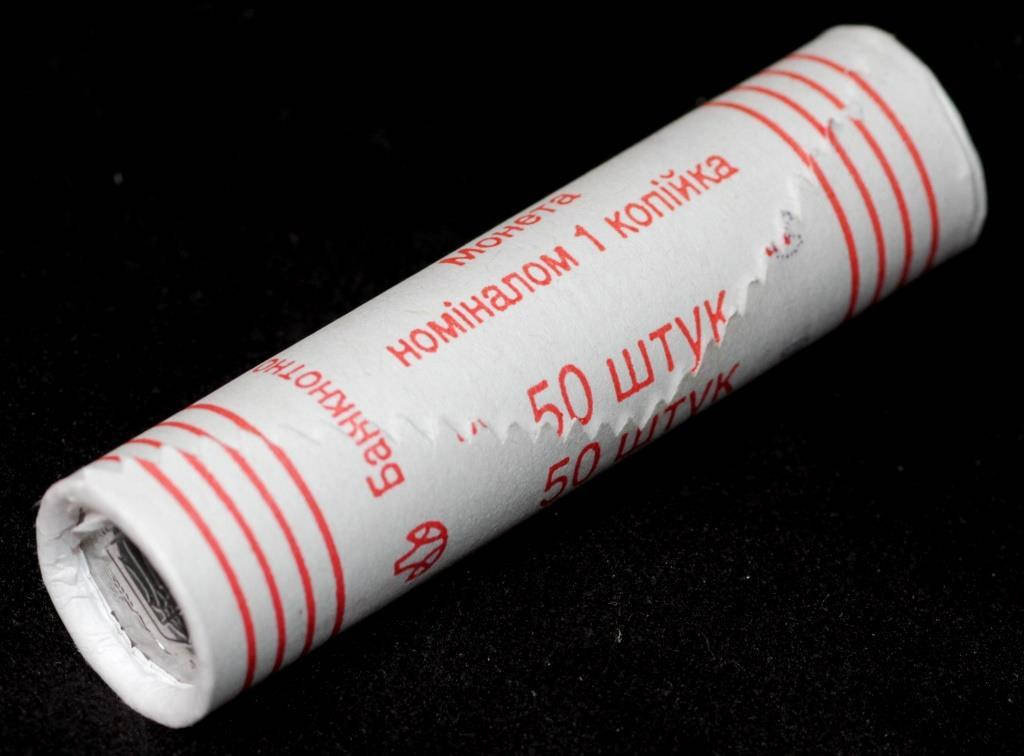 

Банковский рол монет Украины 1 копейка 2010 г. 50 штук.