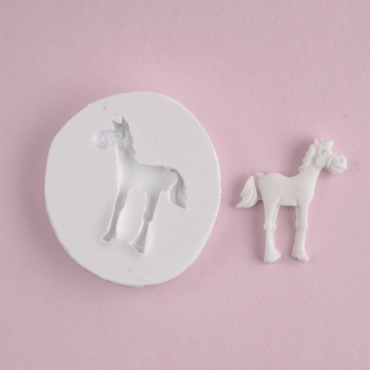 

Силиконовый молд Лошадка 4.4х4.9 см