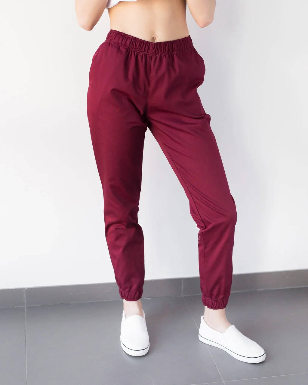 

Медицинские женские джоггеры марсала цвет, Разные цвета