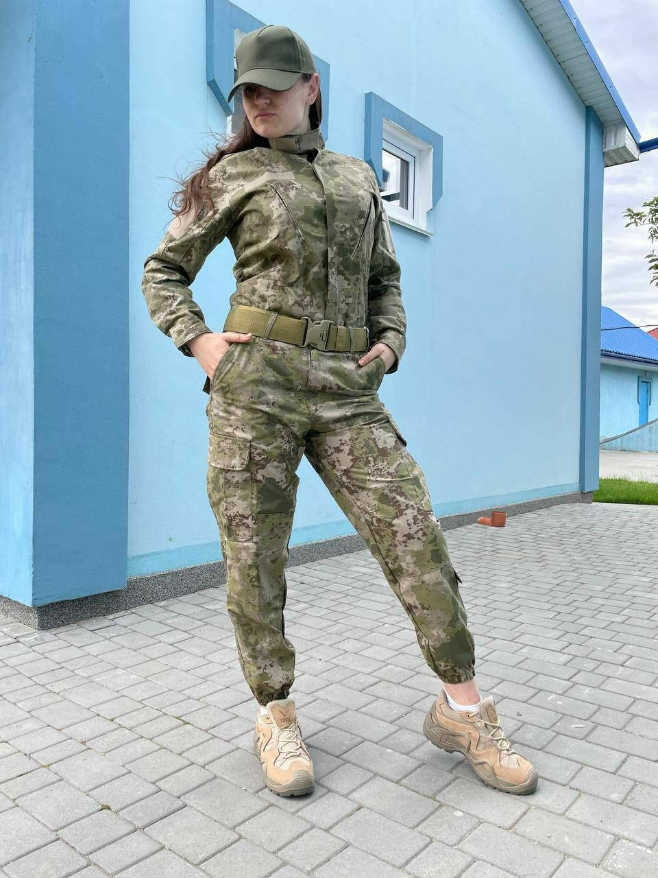 

Военная форма , тактический костюм, военный костюм.