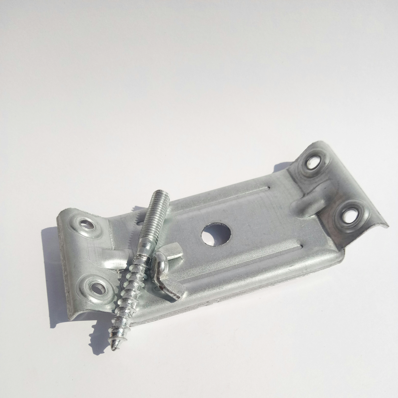 

Крепление ножек стола, крепежные пластины