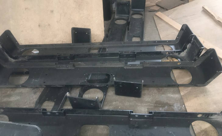 

6317-2803015 Бампер передний МАЗ 6317 лесовоз (без фар) (пр-во МАЗ)