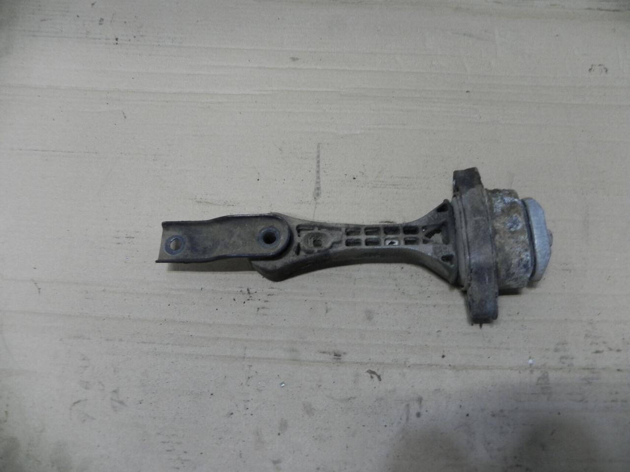 

Б/У ПОДУШКА ДВИГАТЕЛЯ ЗАДНЯЯ (ОПОРА) SKODA OCTAVIA TOUR 1.6 1J0199851