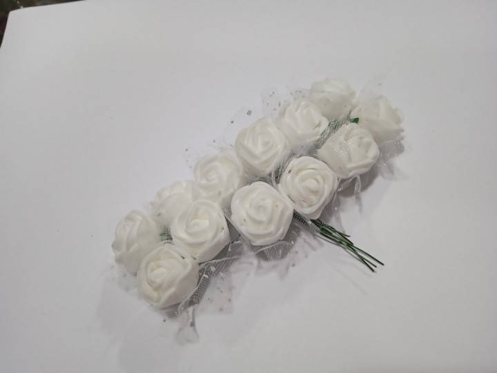 

Розочки из фоамирана (12 шт) белые