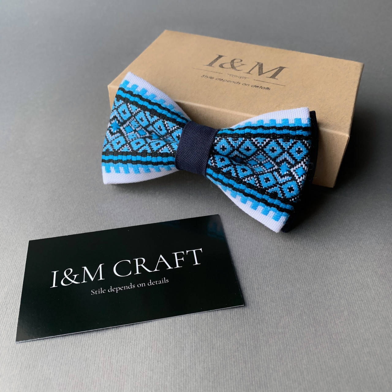 

Галстук-бабочка I&M Craft с украинским орнаментом (010233), Голубой