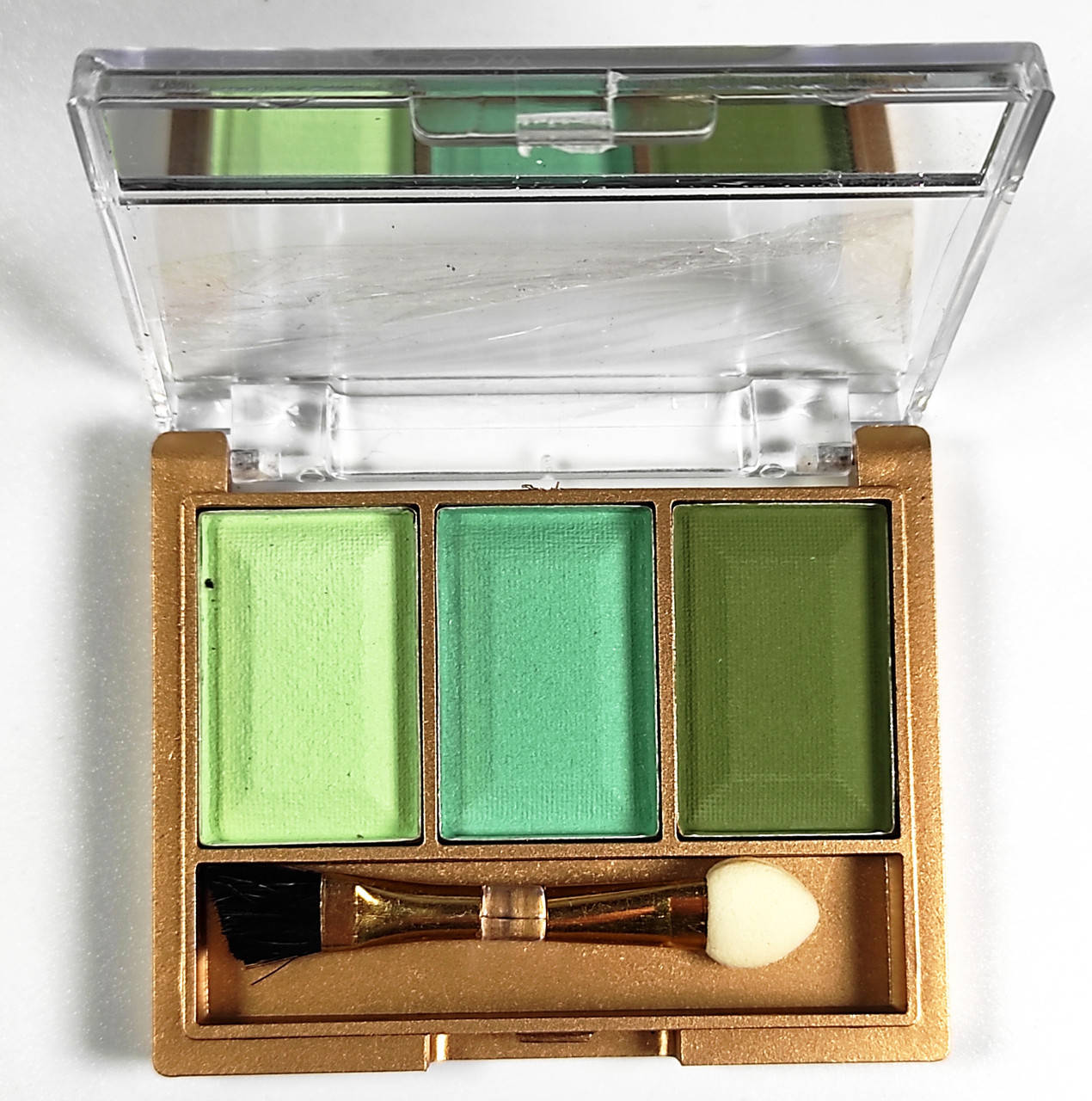 

Тени для век тройные перламутровые Romance Eyeshadow Y-33, № 010