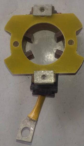 

Щеточный узел стартера на постоянных магнитах Таврия Славута Сенс