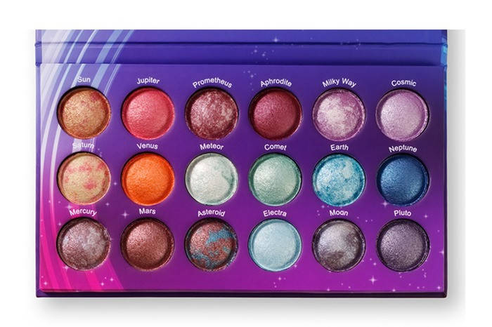 

Палетка запечённых теней Galaxy Chic BH Cosmetics Оригинал