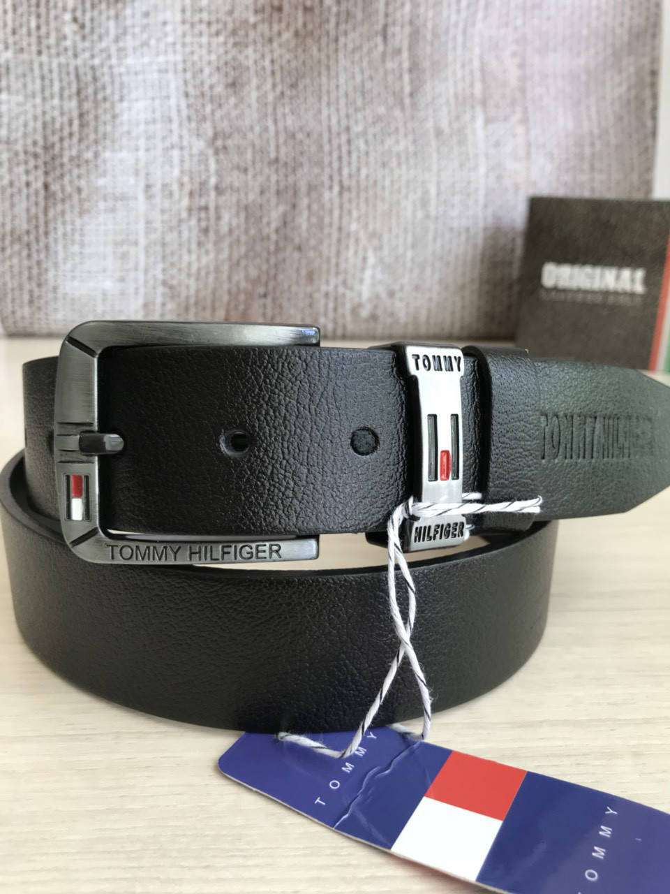 

Ремень кожаный Tommy Hilfiger. 35мм.