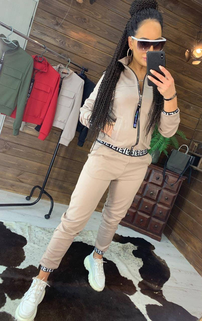 

Женский невероятно крутой костюмчик с резинками (4 цвета, S(42-44) и М(46-48)) замеры на последнем фото, Разные цвета