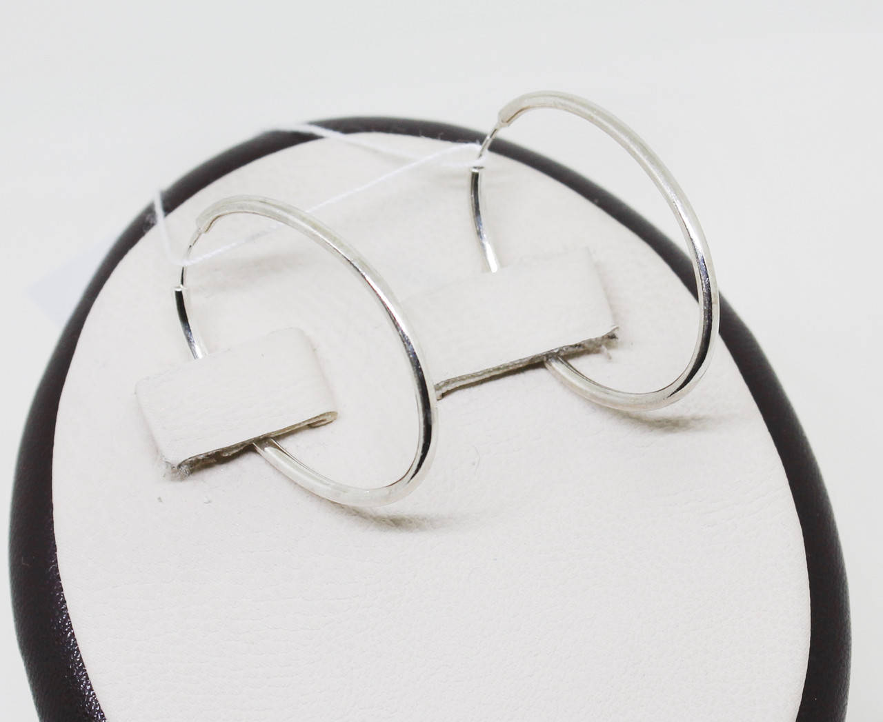 

Сережки-кольца овальные серебряные 2,06 г