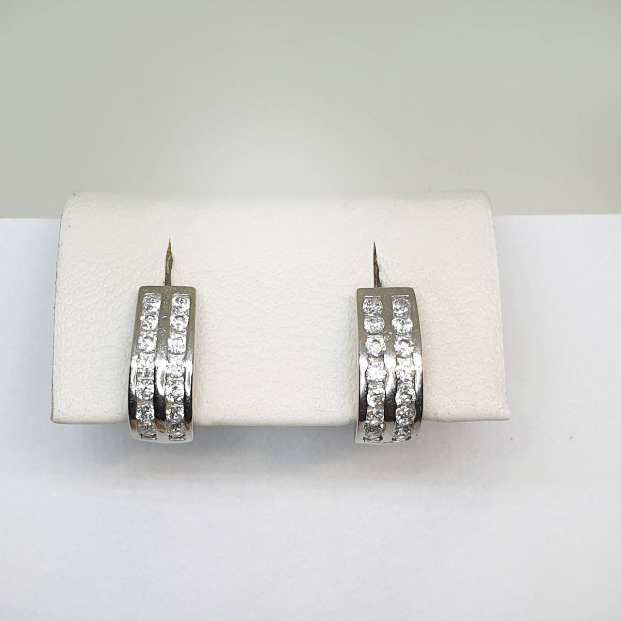 

Сережки серебряные с кубическим цирконием 1,6 г