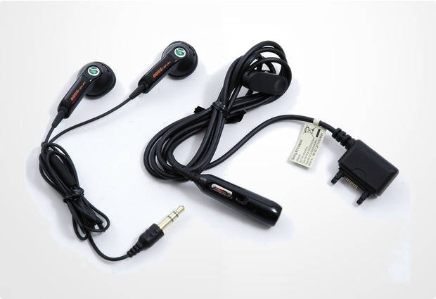 

Наушники-гарнитура Sony Ericsson HPM 64, Черный