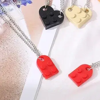 

Парные кулоны Сердце Лего