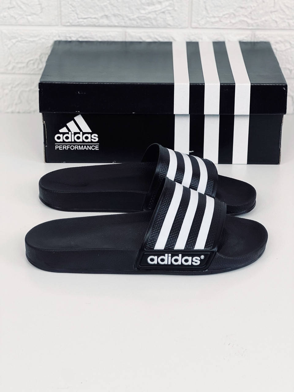 

Летние мужские шлёпанцы Адидас адилетт шлёпки лето Adidas Adilette, Черный