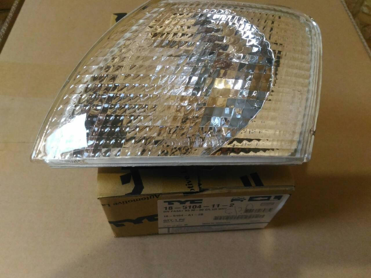 

Указатель поворота передний левый Vw Passat b5 97-00г. TYC 185104112