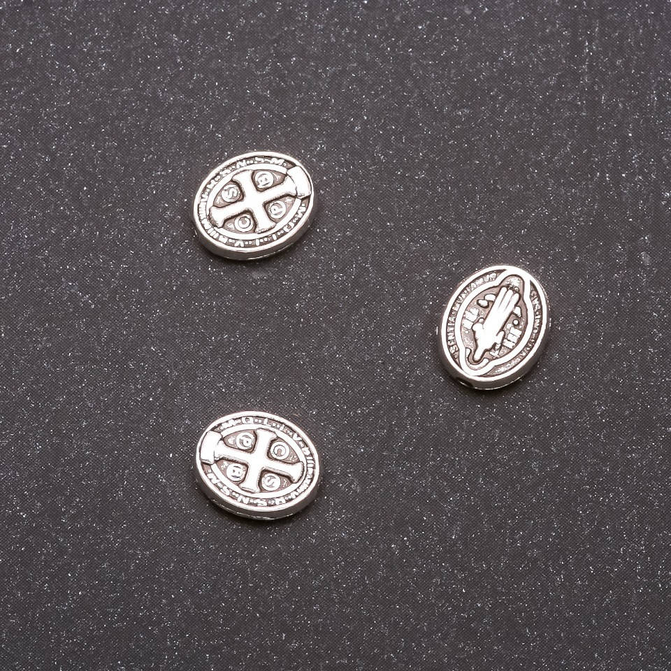 

Фурнитура бусина вставка "Святой" d-9х10мм d-in-1,3мм фас. 20гр +-19шт.