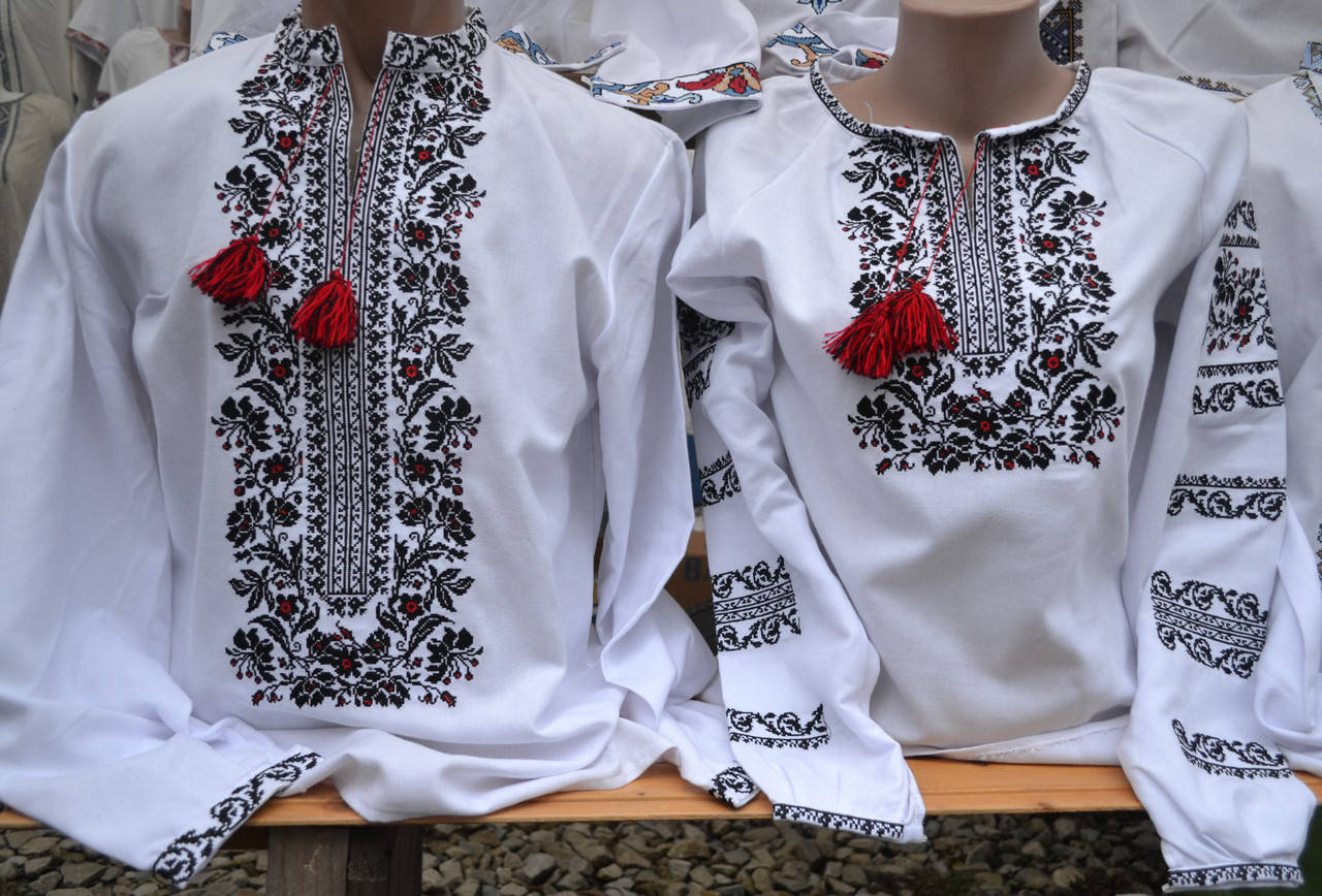 

Парні вишиванки "Магія квітів", Черный