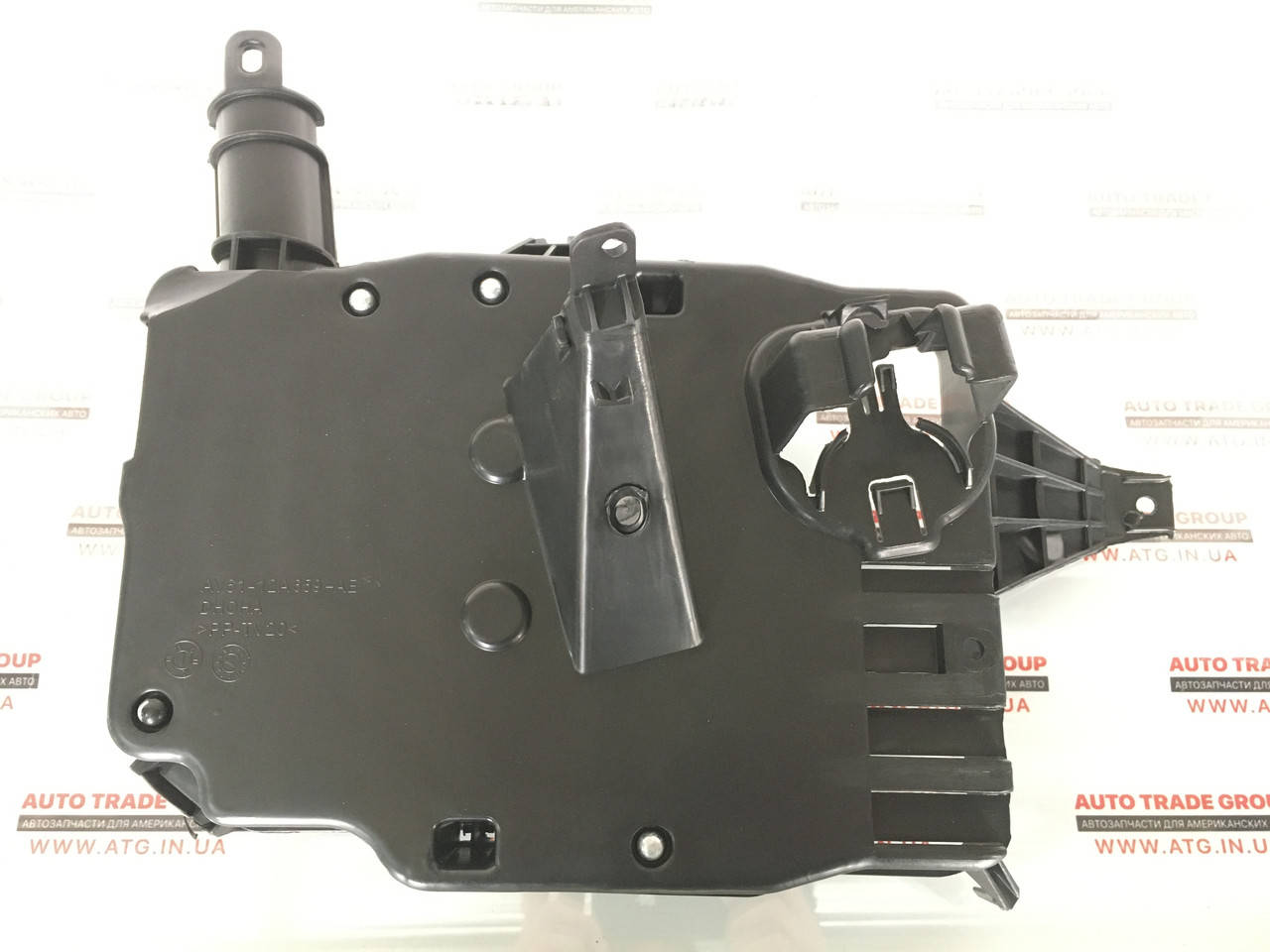 

Корпус блока ECU Ford Escape MK3 13-16 1.5T 1.6Т 2.0T в сборе CV6Z-12A659-F неоригинал