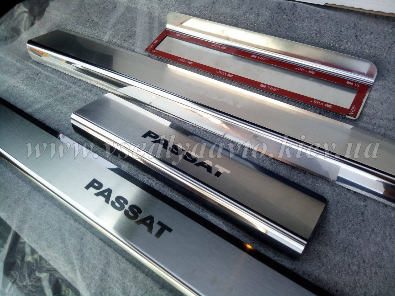 

Накладки на пороги Volkswagen PASSAT B7 USA американец (Premium)