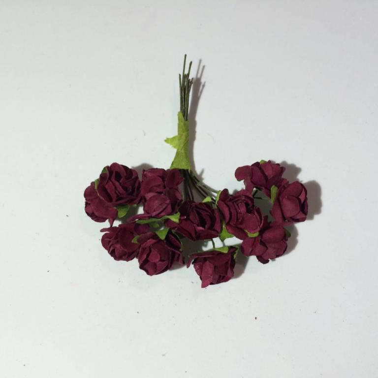 

Розы бумажные на проволоке 12 штук. Цвет бордовый