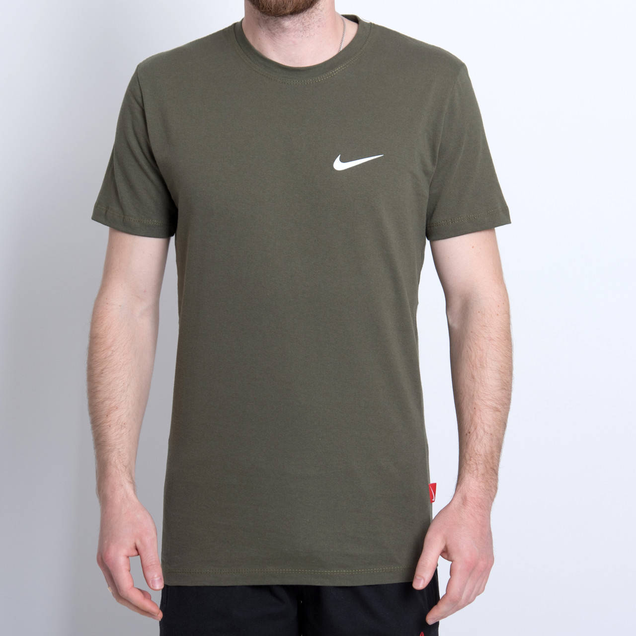 

Чоловіча спортивна футболка Nike, кольору хакі
