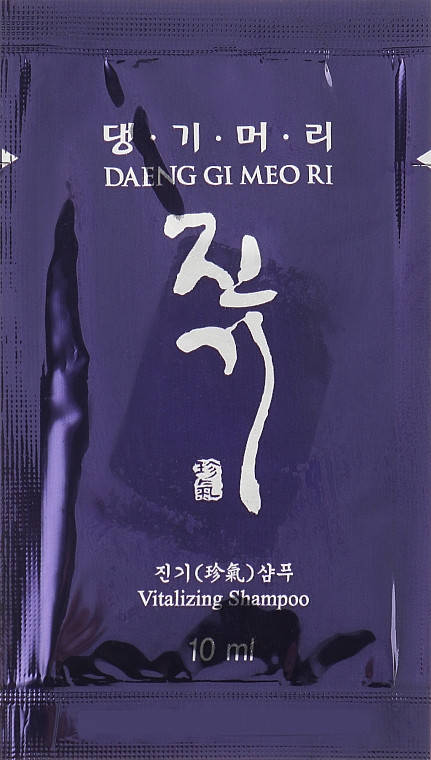 

Пробник восстанавливающий шампунь для сухих волос Daeng Gi Meo Ri Vitalizing Shampoo 10 мл