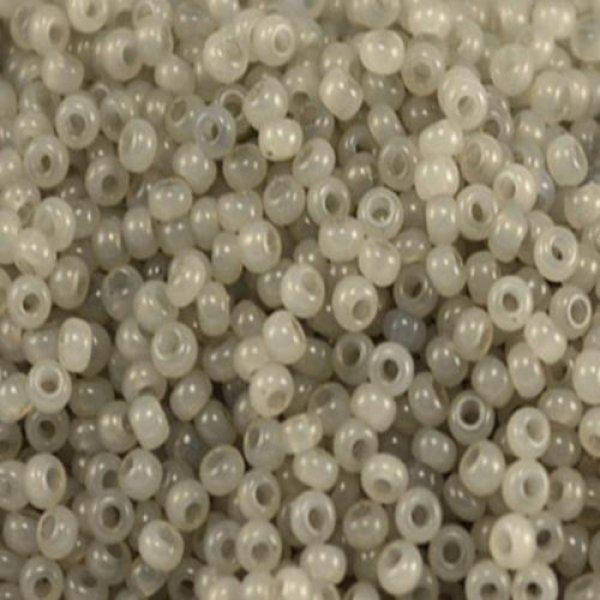 

33119/02241/10 чешский бисер Preciosa 1г