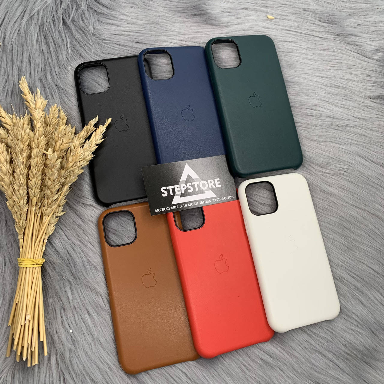 

Чехол кожаный Leather case для Iphone 11 pro max 6.5 с микрофиброй без металлических кнопок