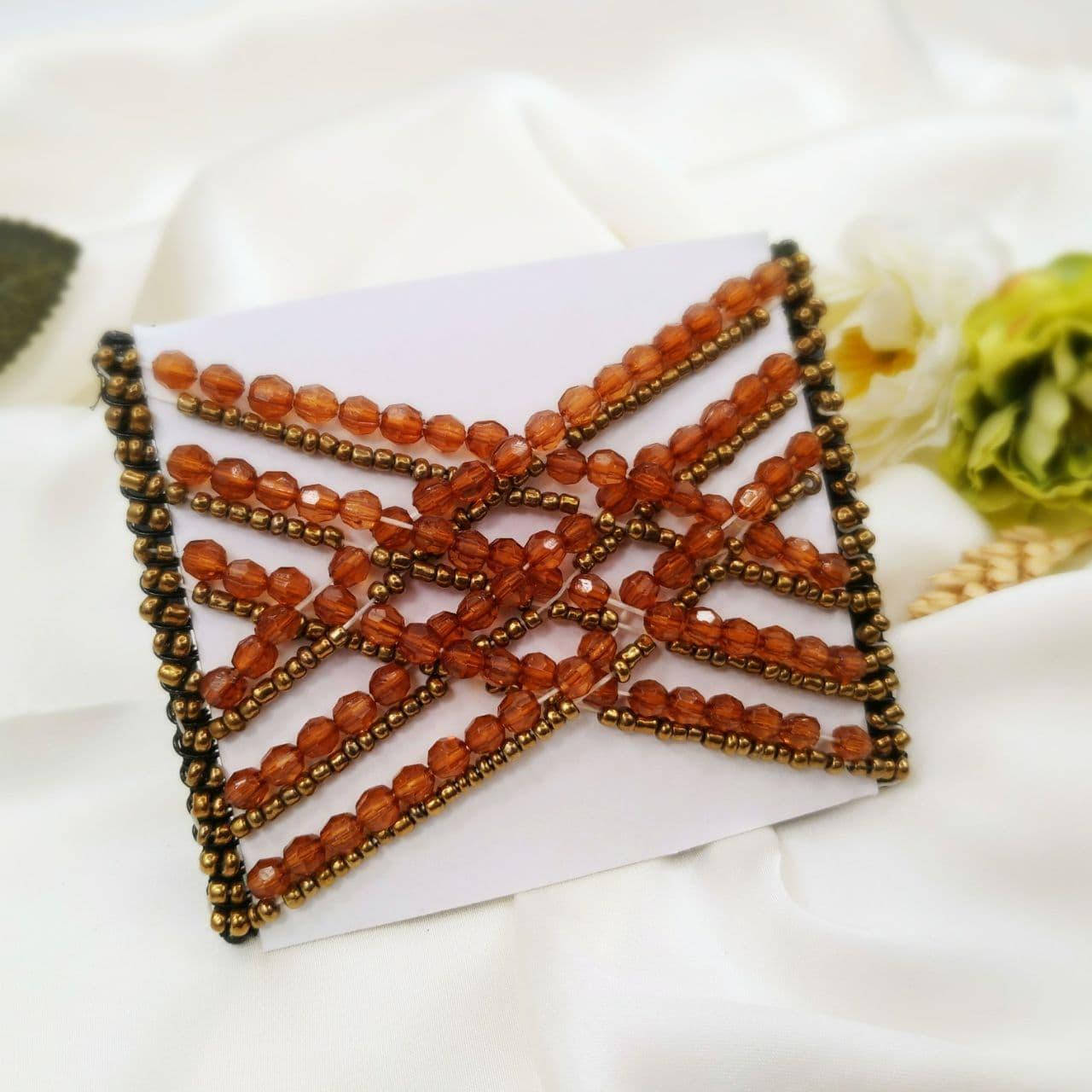 

Заколка для волос Монтара с бусинами