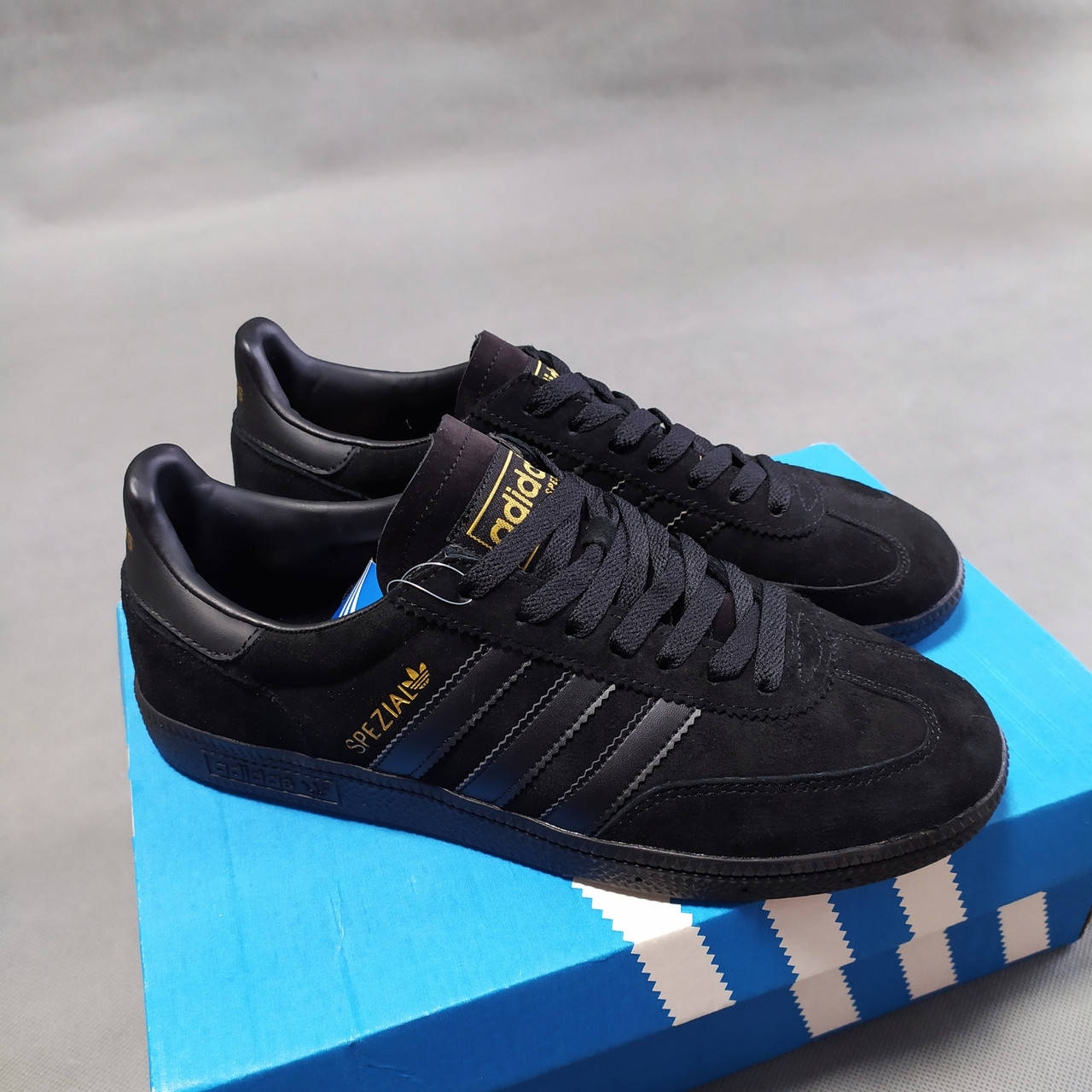 

Мужские кроссовки Adidas Originals Spezial черные, Черный