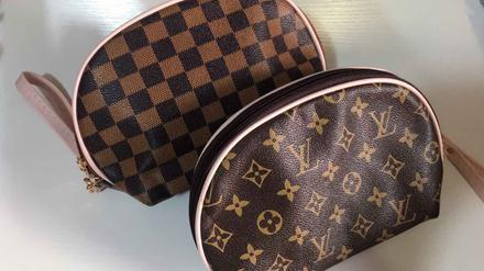 

Косметичка Louis Vuitton (ассорти)