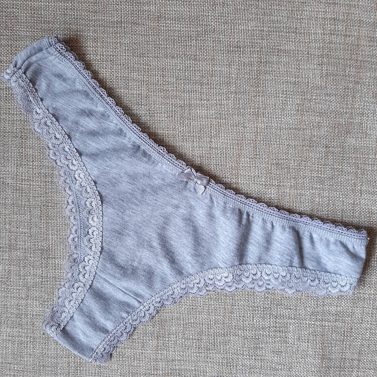 

Женские трусики бразилианы хлопок с кружевом, Серый