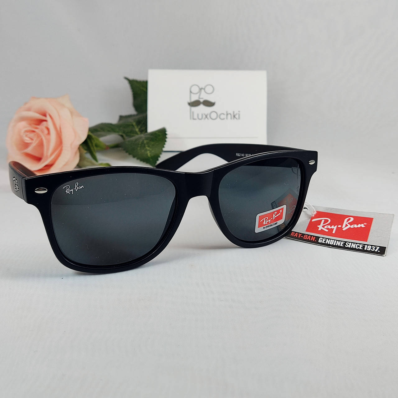 

Очки солнцезащитные Ray Ban Wayfarer черный матовый, Черный