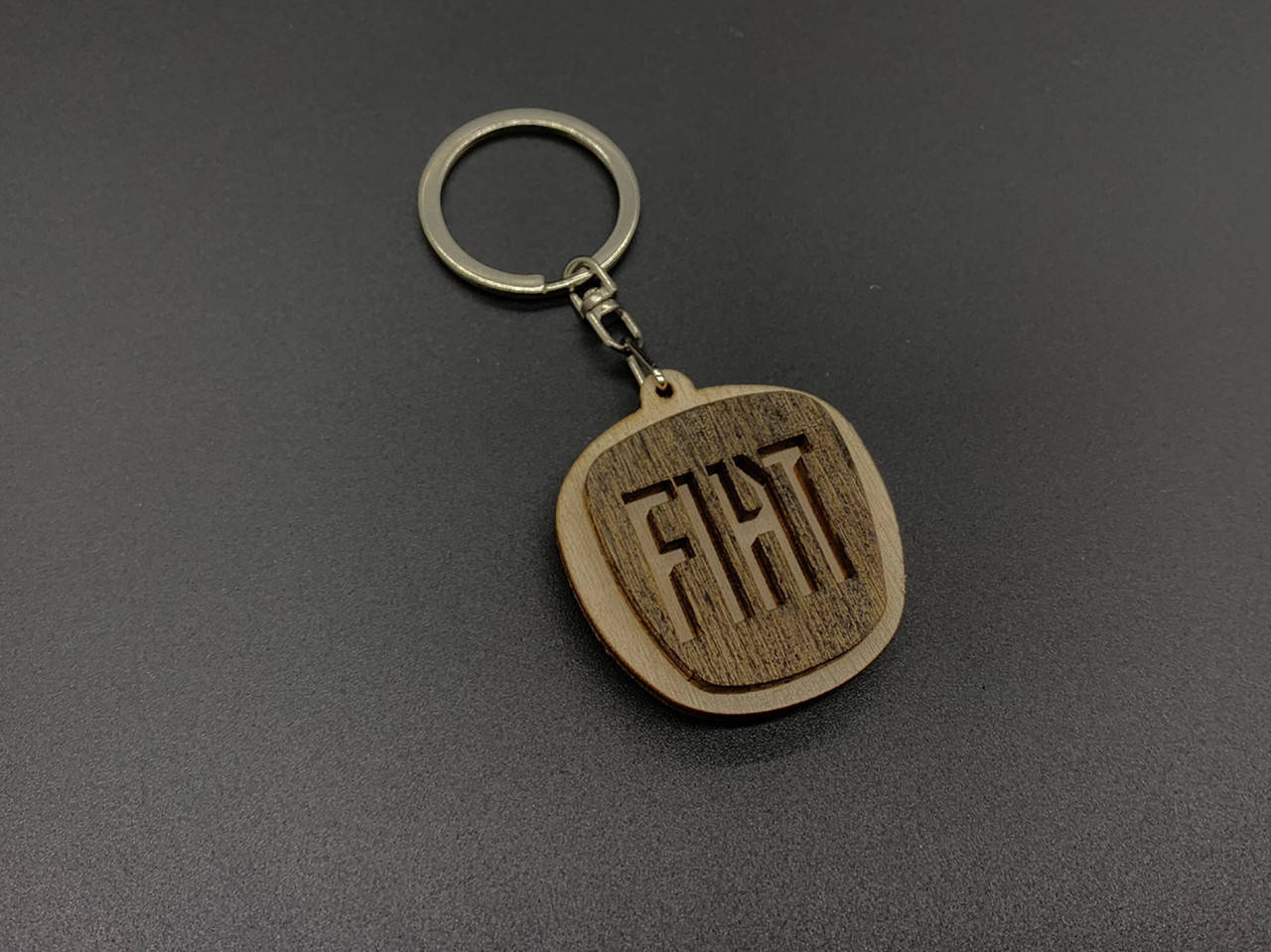 

Брелок деревянный Fiat. 4см, Коричневый