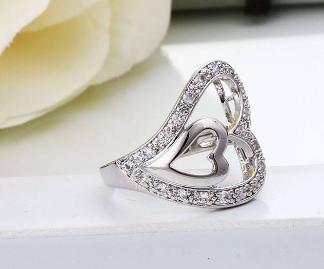 

Кольцо, два больших сердца с цирконием, p. 17,5 р. 18 г., г.. 18,5, родий Xuping