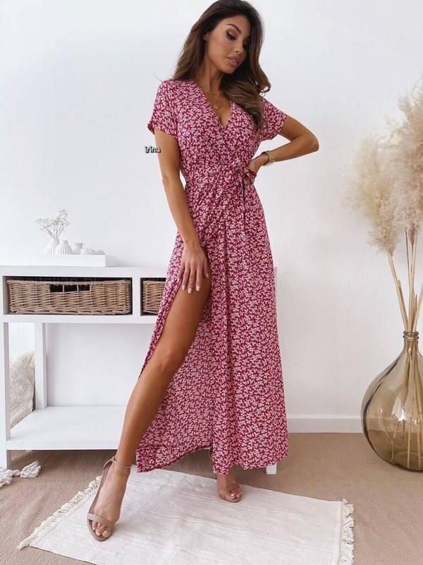 

Платье женское длинное на запах цветочный принт 42-46 и 48-52 (2 цв.) "IRINA" недорого от прямого поставщика