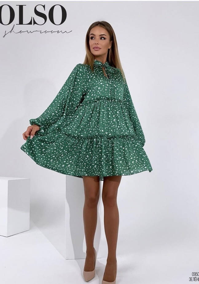 

Шифоновое платье с многоярусной юбкой