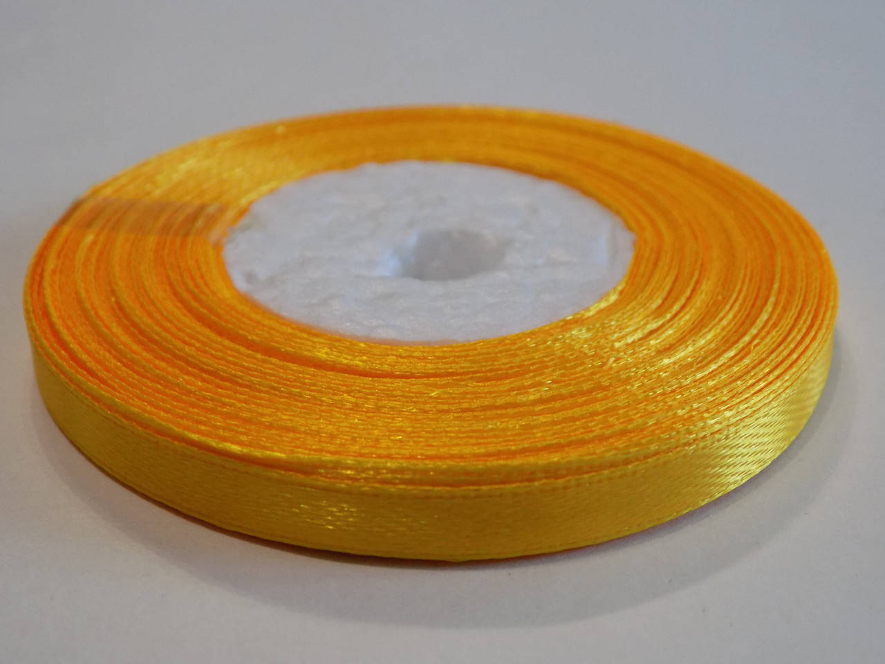 

Лента атласная 0.6 см