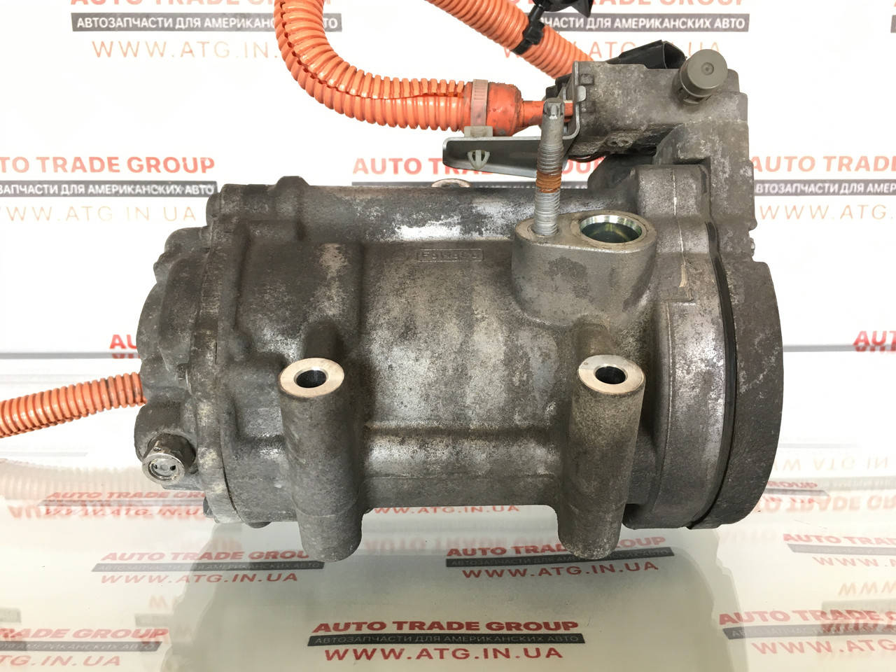 

Компрессор кондиционера Ford C-Max Hybrid 13-18 оригинал б/у FV6H-19D623-AC